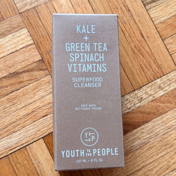 Youth to the People Superfood Cleanser – Full Size - Picture 2 of 3